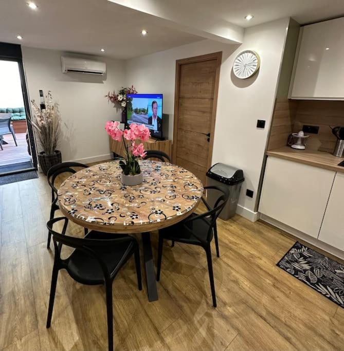 Le Briand Appartement 4Etoiles Nancy Thermal Cosy Avec Terrasse Wifi Exteriör bild